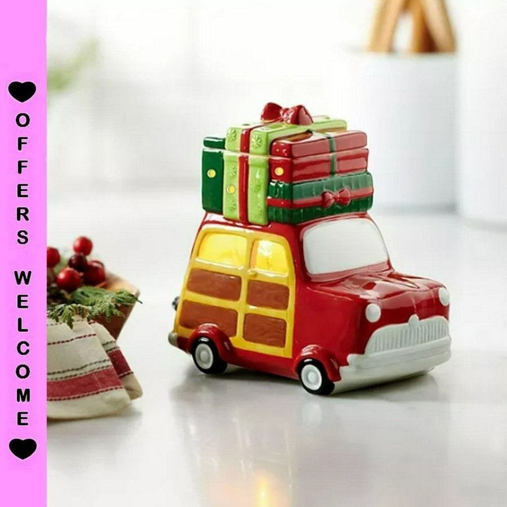 Vintage Style Classic Station Wagon with Gifts Atop Wax Melt Electric Warmer - Picture 7 of 7